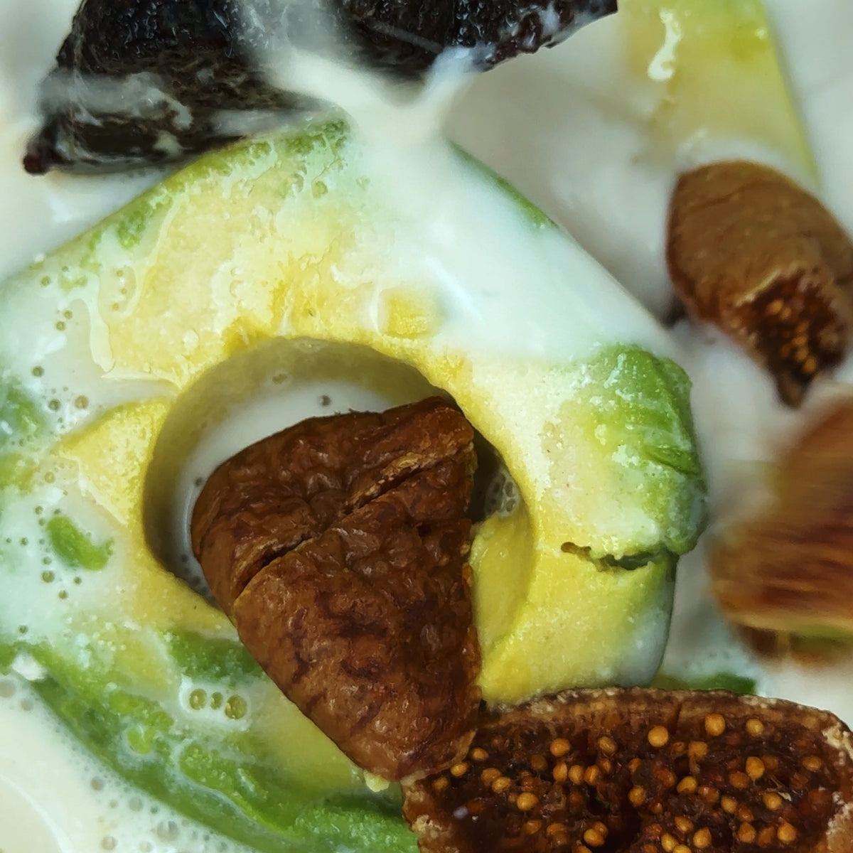 Ashwamaca Jam, avocado and figs in almond milk, seen from above before blending